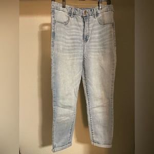 No-Bo light wash jeans